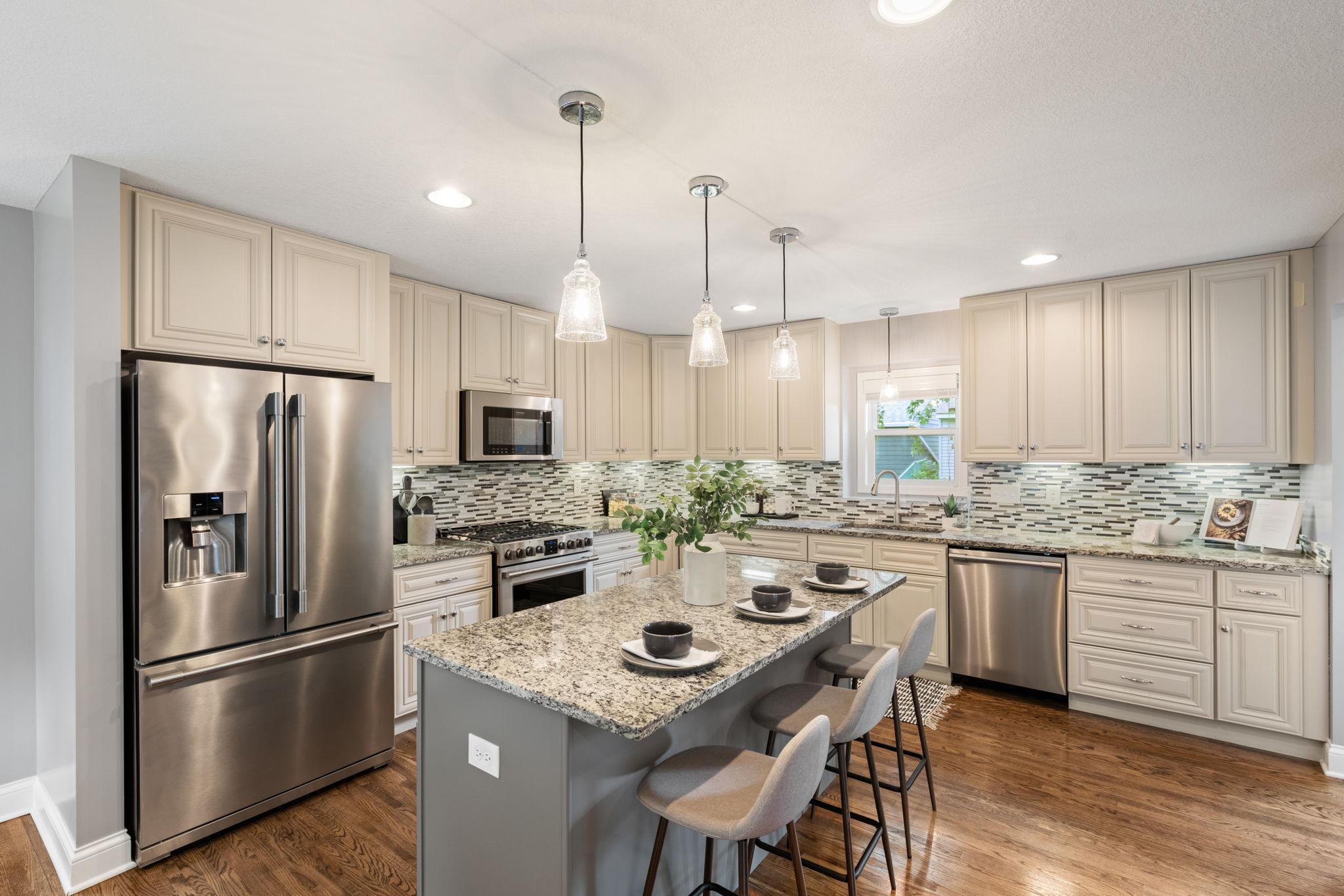 5925 Vincent Avenue South Minneapolis, MN 55410 - Photo 5 of 44