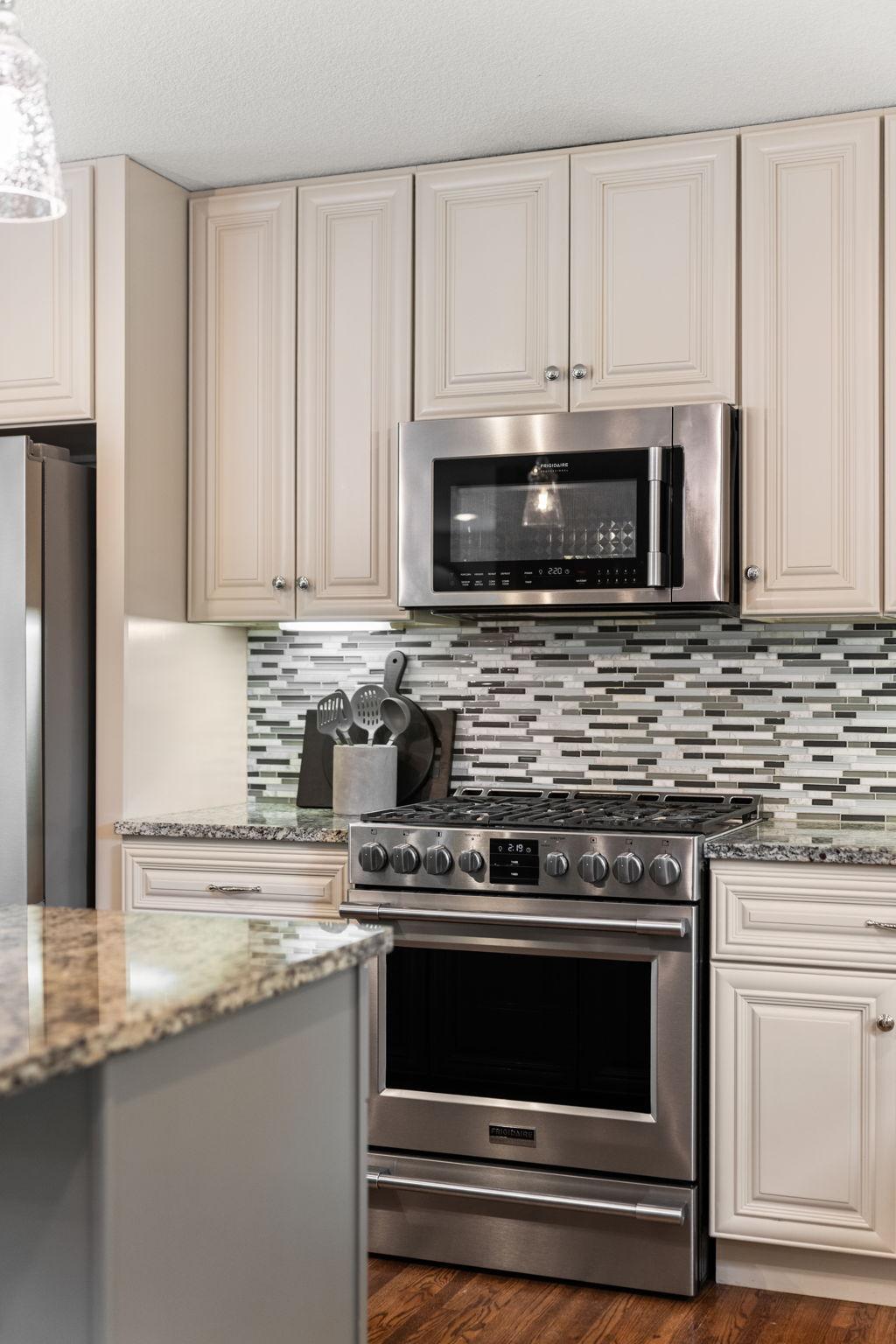 5925 Vincent Avenue South Minneapolis, MN 55410 - Photo 9 of 44