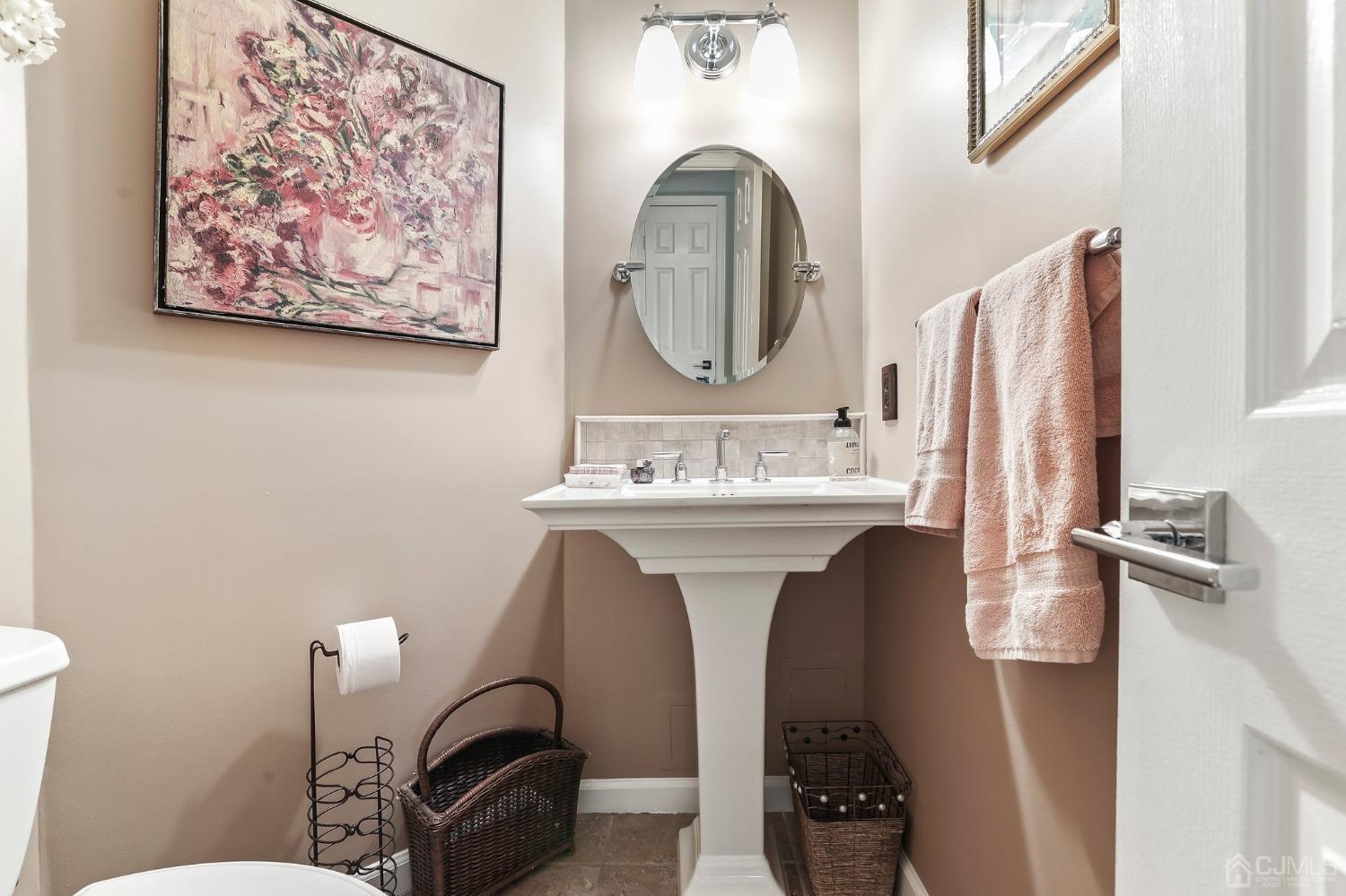 17 B Winthrop Road Monroe Township, NJ 08831 - Photo 15 of 32 Gallery Image 15
