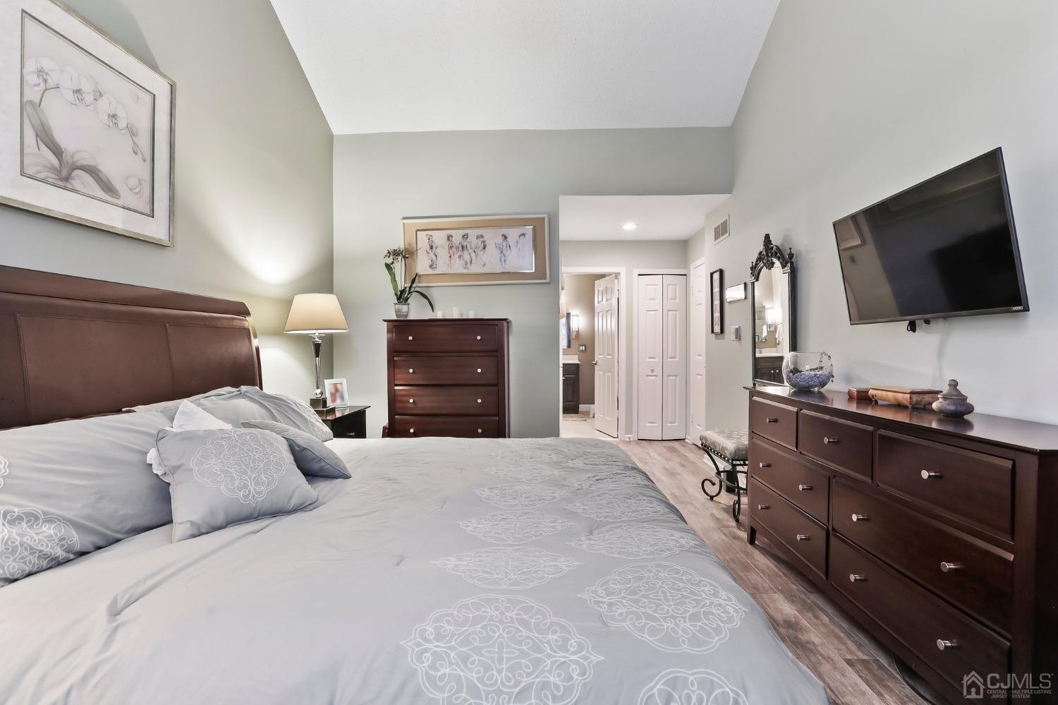 17 B Winthrop Road Monroe Township, NJ 08831 - Photo 17 of 32 Gallery Image 17