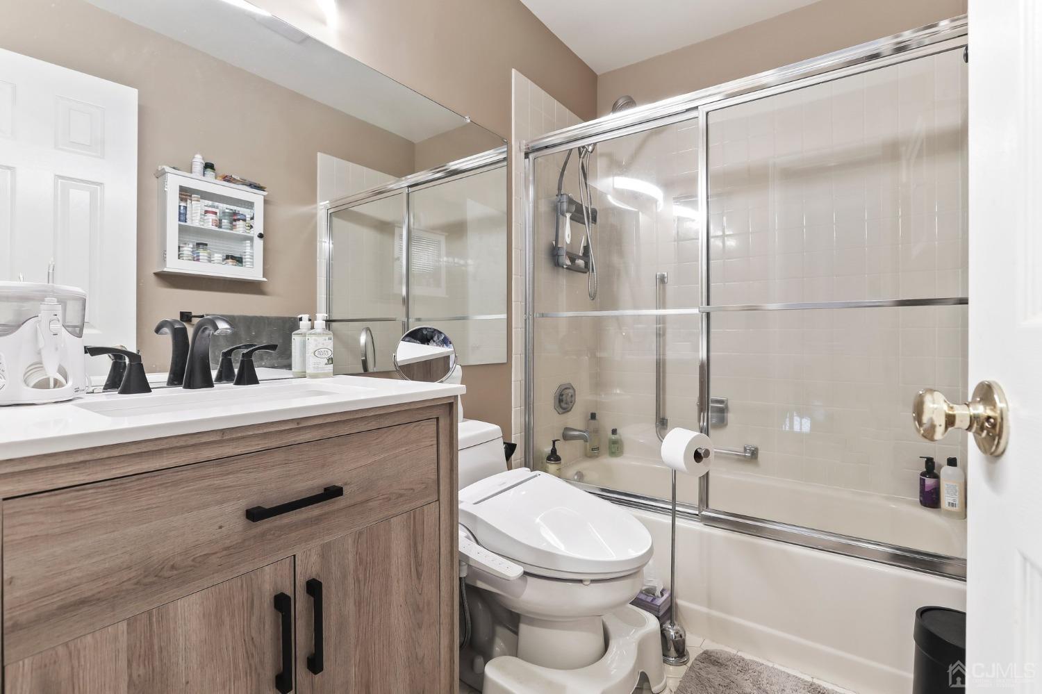 17 B Winthrop Road Monroe Township, NJ 08831 - Photo 25 of 32 Gallery Image 25
