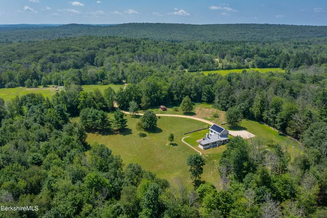 $1,500,000 | 194 Sandisfield Road, Sandisfield, MA 01255