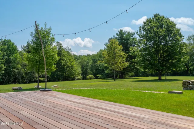 $1,500,000 | 194 Sandisfield Road, Sandisfield, MA 01255