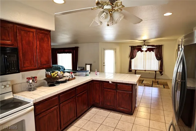 $2,295 | 2751 South Dandelion Street, Pahrump, NV 89048