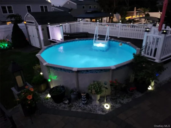 $624,999 | 831 North Erie Avenue, Lindenhurst, NY 11757