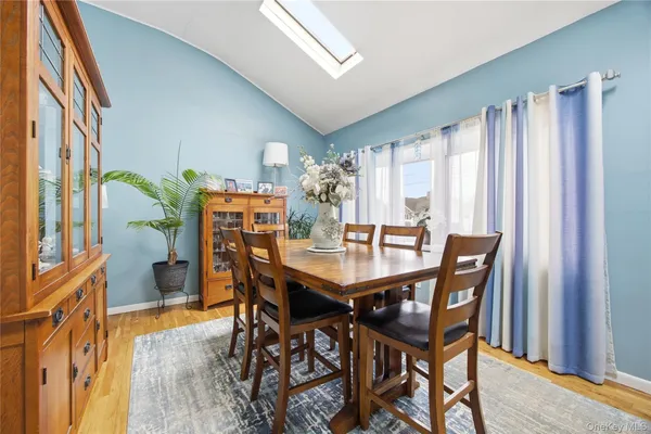 $624,999 | 831 North Erie Avenue, Lindenhurst, NY 11757