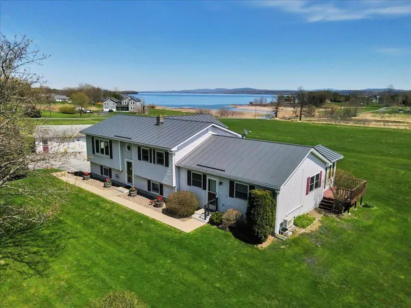 $699,000 | 132 E Shore South, Grand Isle, VT 05458