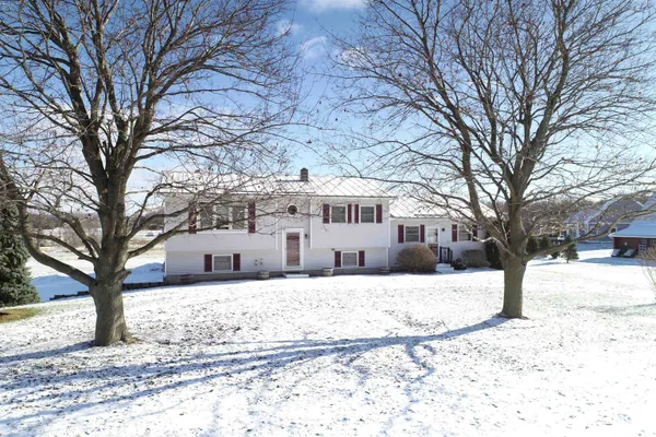 $775,000 | 132 E Shore South, Grand Isle, VT 05458