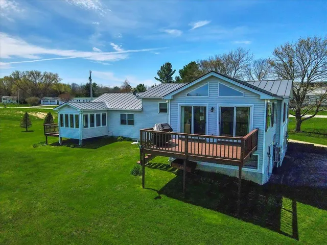 $775,000 | 132 E Shore South, Grand Isle, VT 05458
