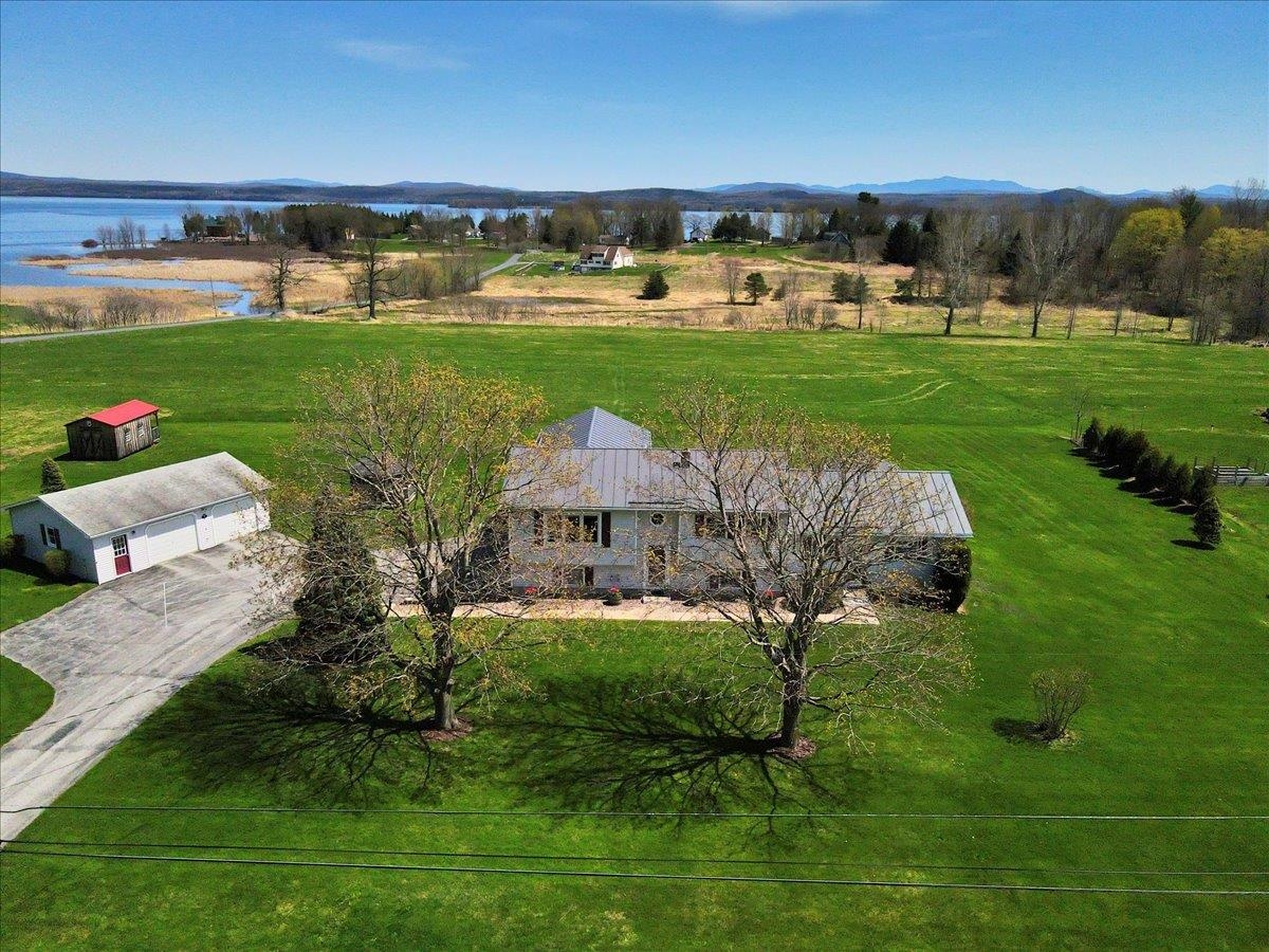 132 E Shore South Grand Isle, VT 05458 - Photo 19 of 58