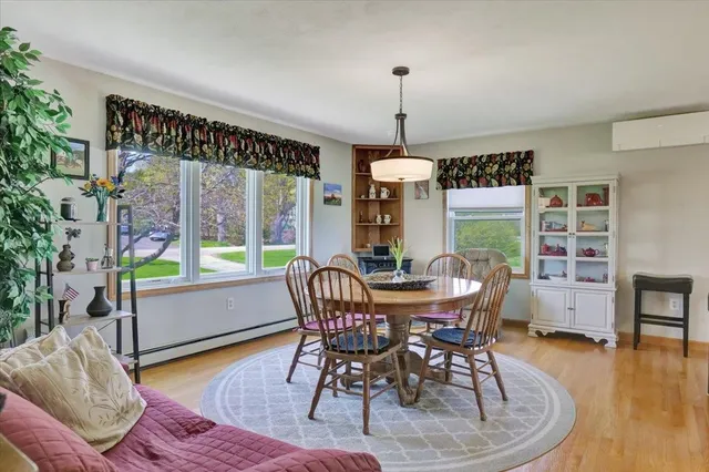 $775,000 | 132 E Shore South, Grand Isle, VT 05458