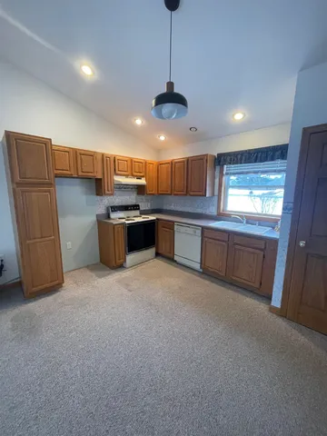 $775,000 | 132 E Shore South, Grand Isle, VT 05458