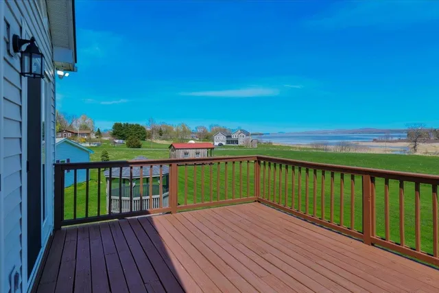 $775,000 | 132 E Shore South, Grand Isle, VT 05458