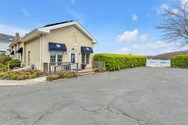 $699,000 | 1111 A Washington Drive, Unit A, Centerport, NY 11721