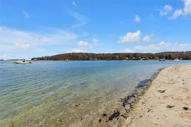 $699,000 | 1111 A Washington Drive, Unit A, Centerport, NY 11721