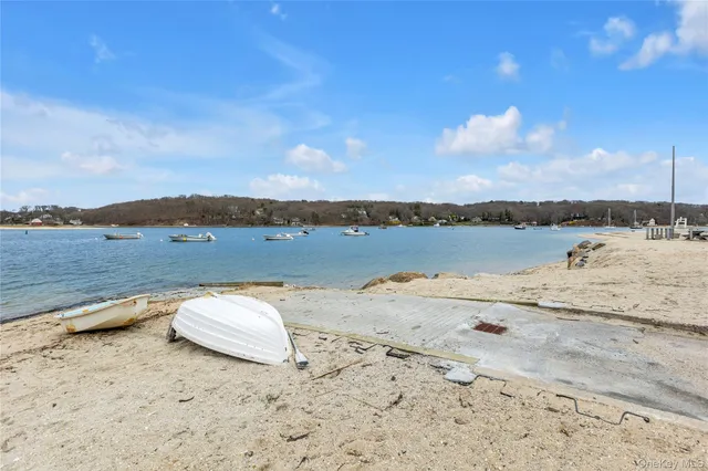 $699,000 | 1111 A Washington Drive, Unit A, Centerport, NY 11721