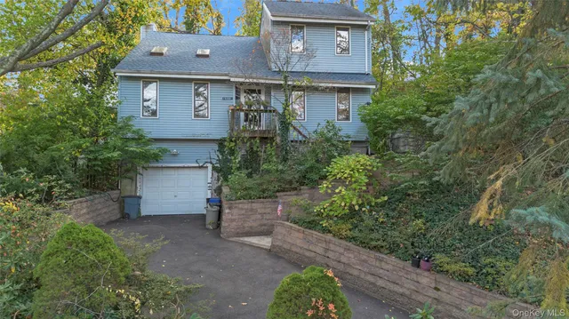 $699,000 | 1111 A Washington Drive, Unit A, Centerport, NY 11721