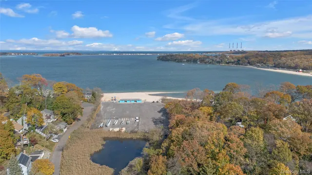 $699,000 | 1111 A Washington Drive, Unit A, Centerport, NY 11721