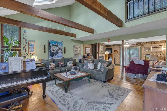 $699,000 | 1111 A Washington Drive, Unit A, Centerport, NY 11721