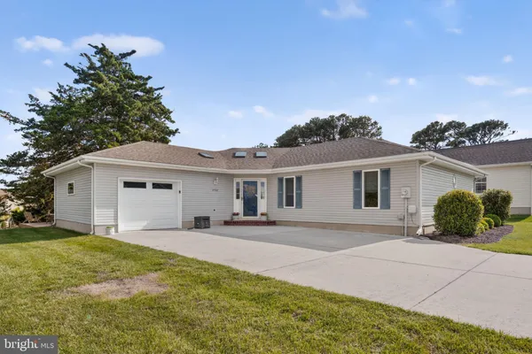 $320,000 | 37122 Shark Court, Greenbackville, VA 23356