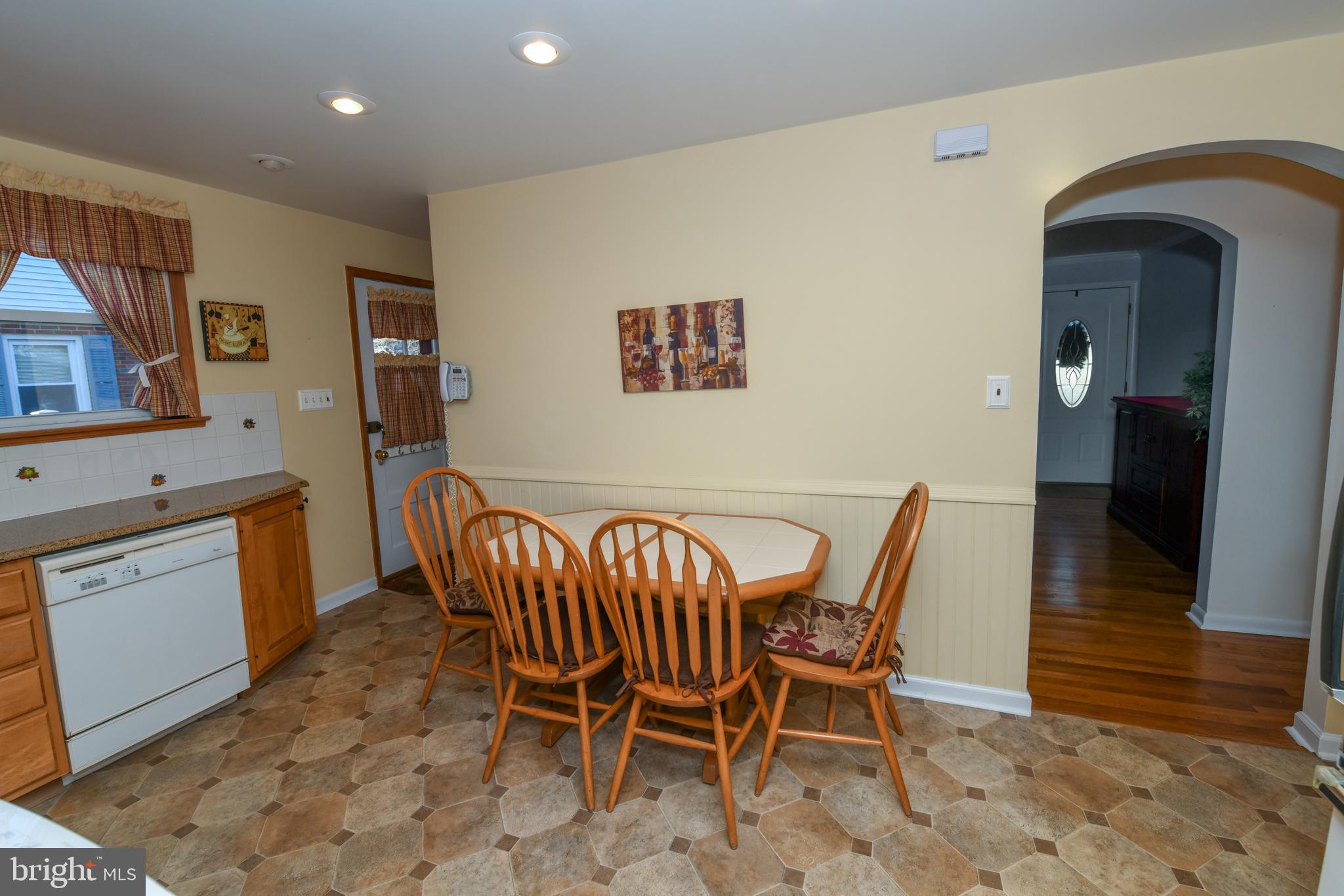 297 Greene Road Warminster, PA 18974 - Photo 14 of 44 Gallery Image 14