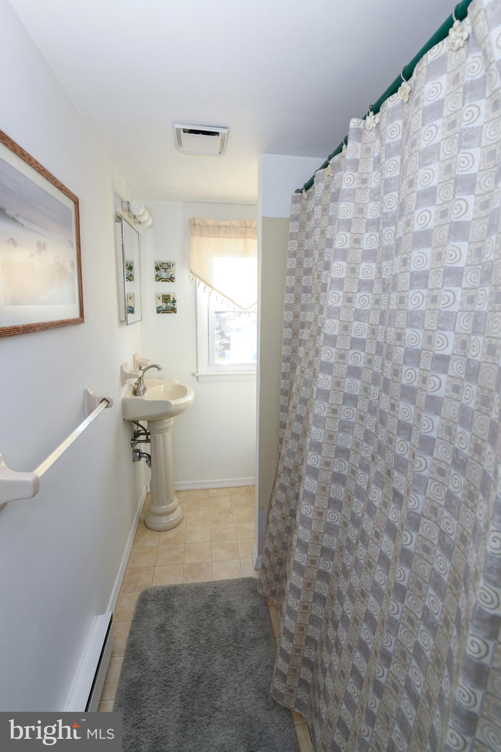 297 Greene Road Warminster, PA 18974 - Photo 23 of 44 Gallery Image 23