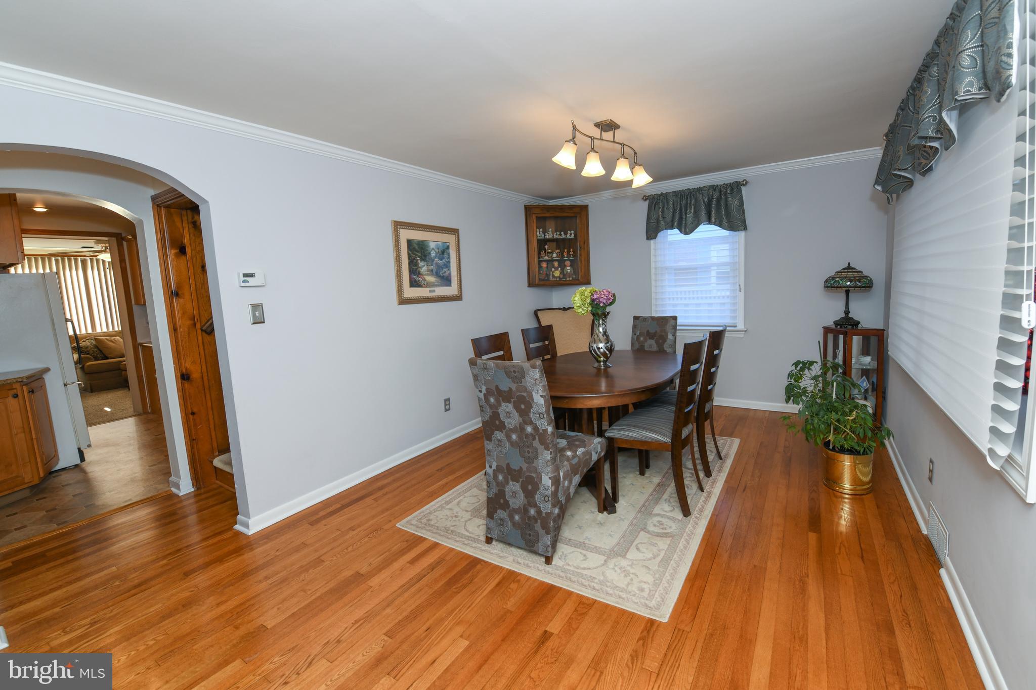 297 Greene Road Warminster, PA 18974 - Photo 5 of 44 Gallery Image 5