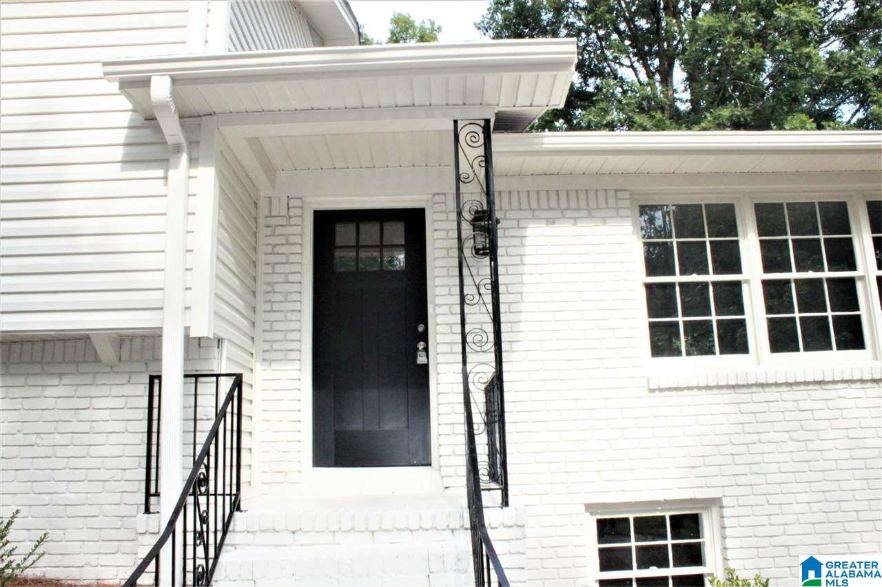1213 Old Oak Road Birmingham, AL 35235 - Photo 2 of 15