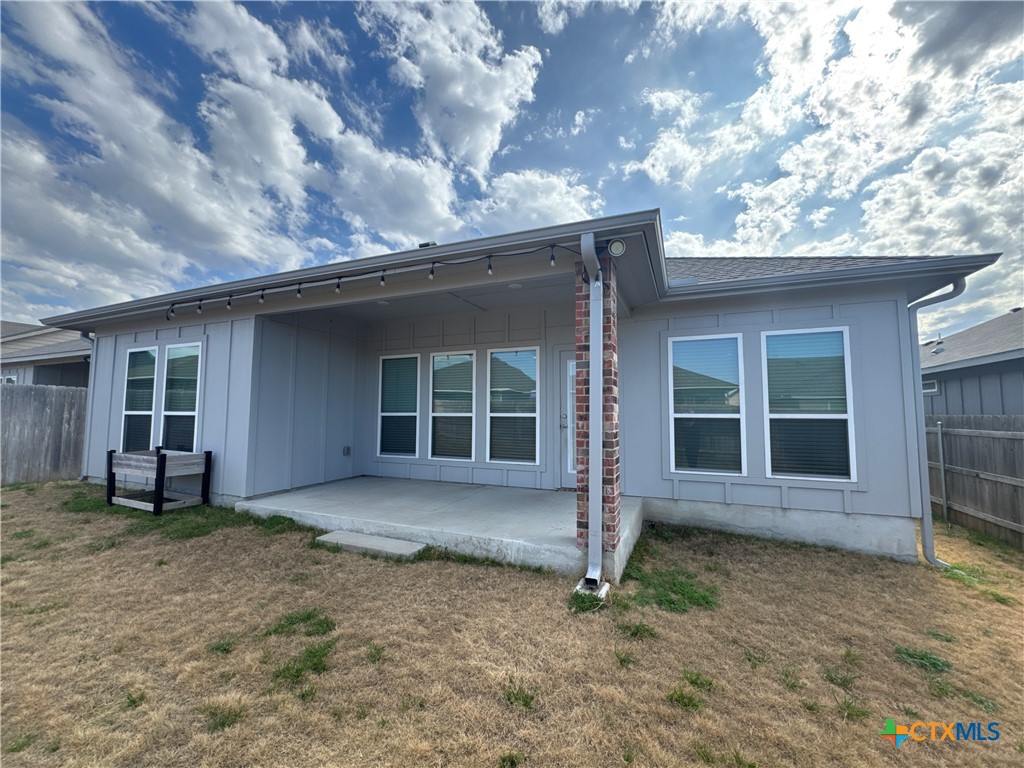 2214 Wasabi Road Temple, TX 76501 - Photo 23 of 26 front view of a house with a yard