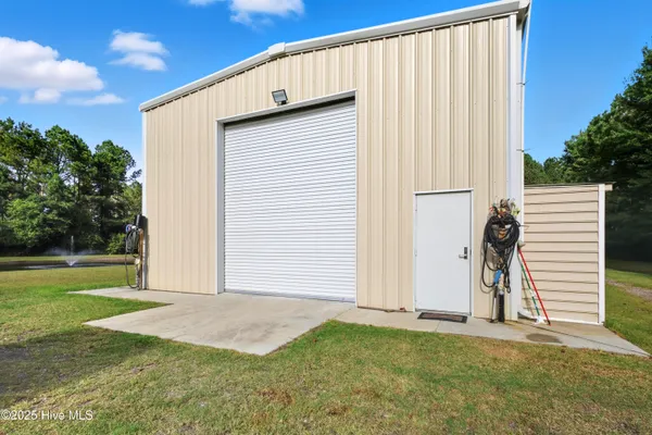 $650,000 | 6079 Bell Williams Road, Currie, NC 28435