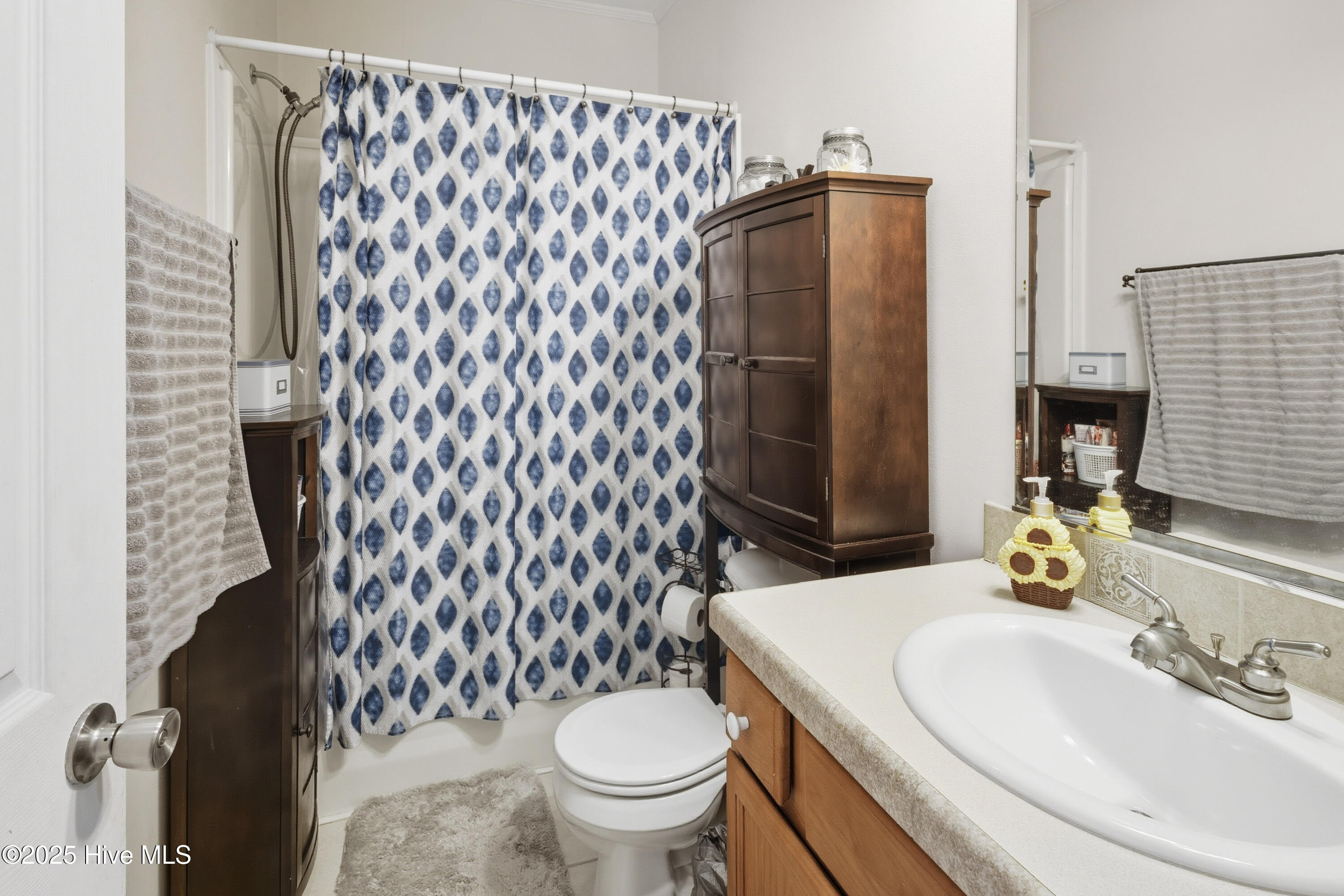 6079 Bell Williams Road Currie, NC 28435 - Photo 32 of 41 Guest Bath