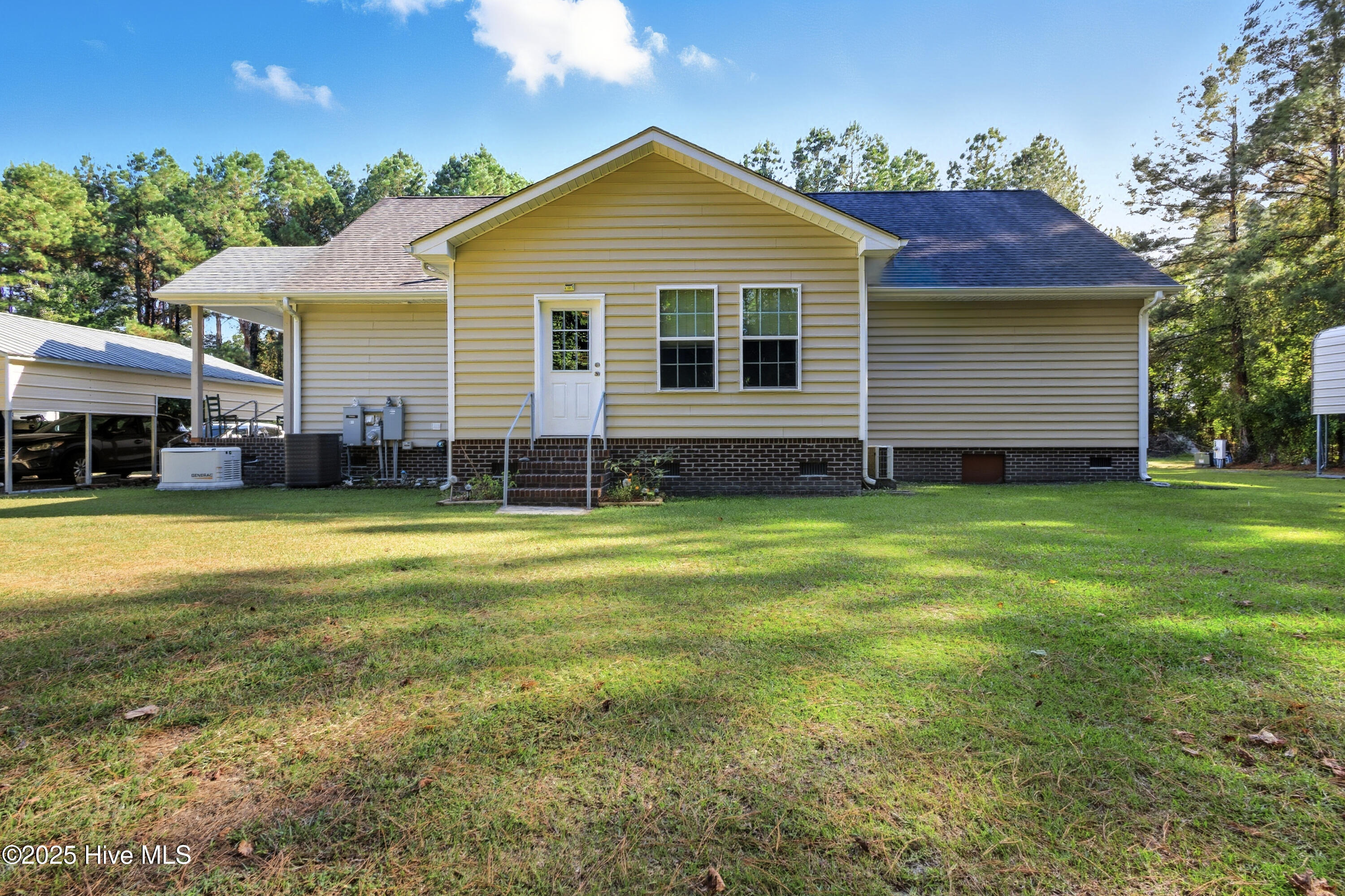 6079 Bell Williams Road Currie, NC 28435 - Photo 8 of 41 Rear