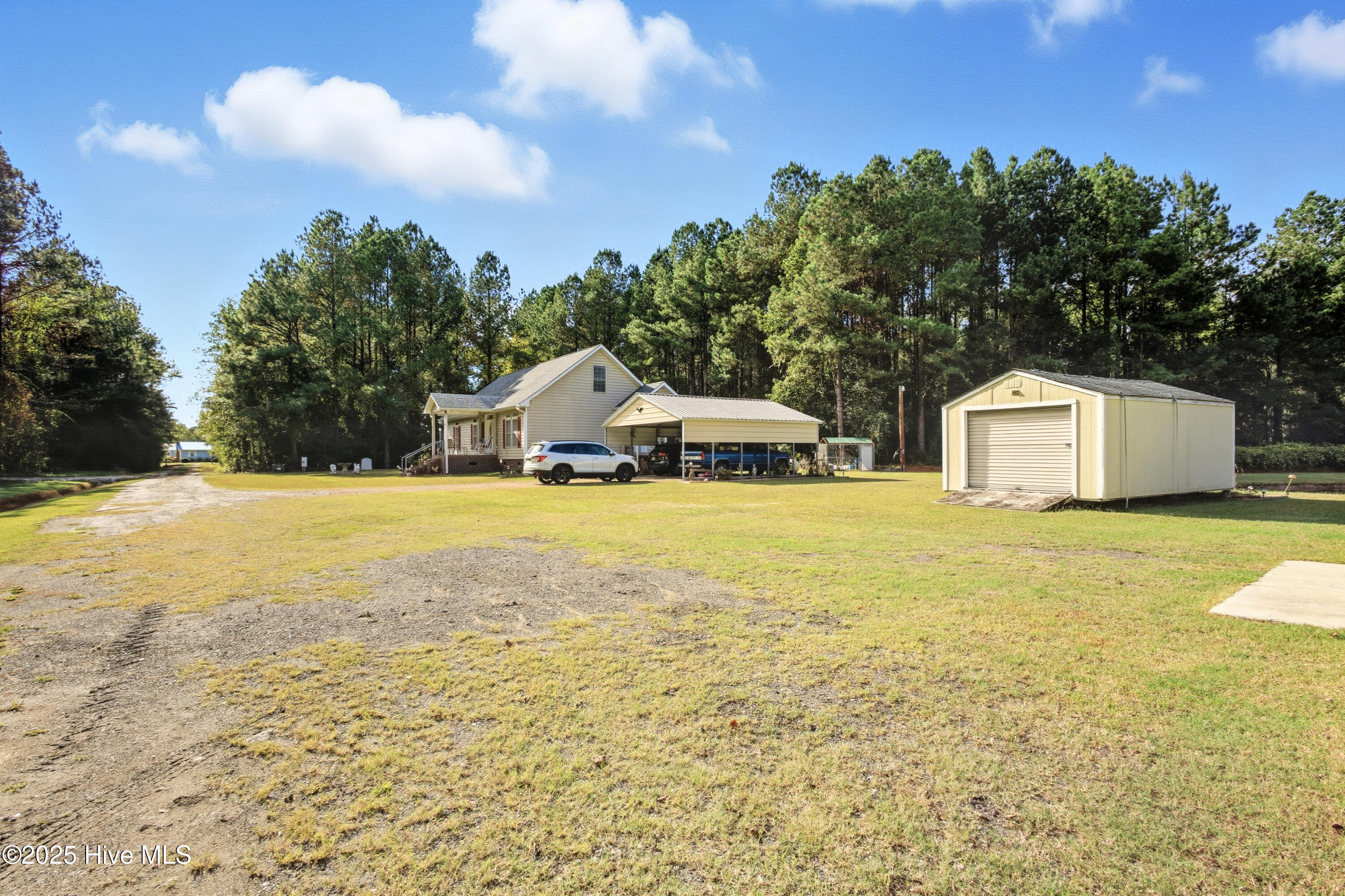 6079 Bell Williams Road Currie, NC 28435 - Photo 9 of 41 Exterior
