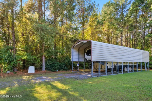 $650,000 | 6079 Bell Williams Road, Currie, NC 28435