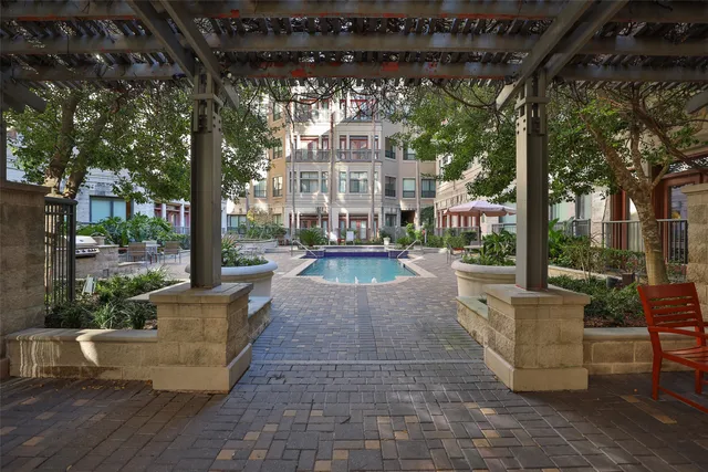 $1,950 | 1901 Post Oak Boulevard, Unit 2109, Houston, TX 77056