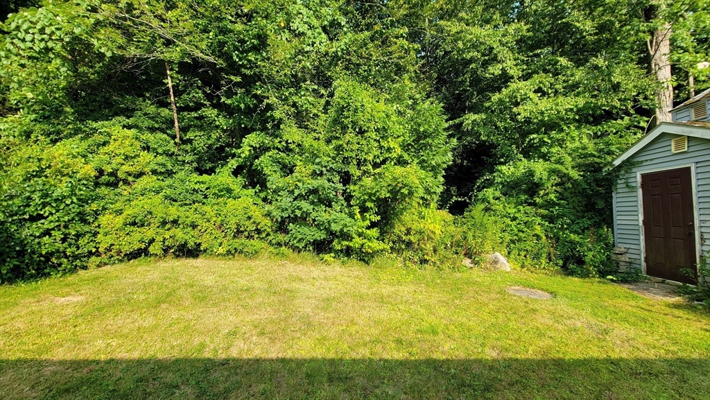 27 Richie Road Douglas, MA 01516 - Photo 17 of 24 Gallery Image 17