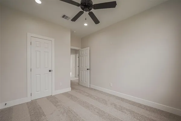 $2,100 | 918 St Clair Street, Unit B, Houston, TX 77088