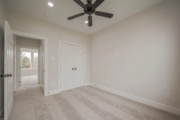 $2,100 | 918 St Clair Street, Unit B, Houston, TX 77088