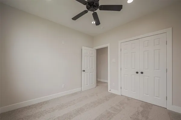 $2,100 | 918 St Clair Street, Unit B, Houston, TX 77088