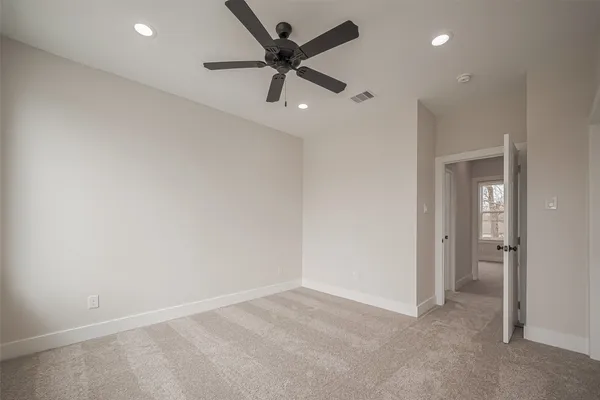 $2,100 | 918 St Clair Street, Unit B, Houston, TX 77088