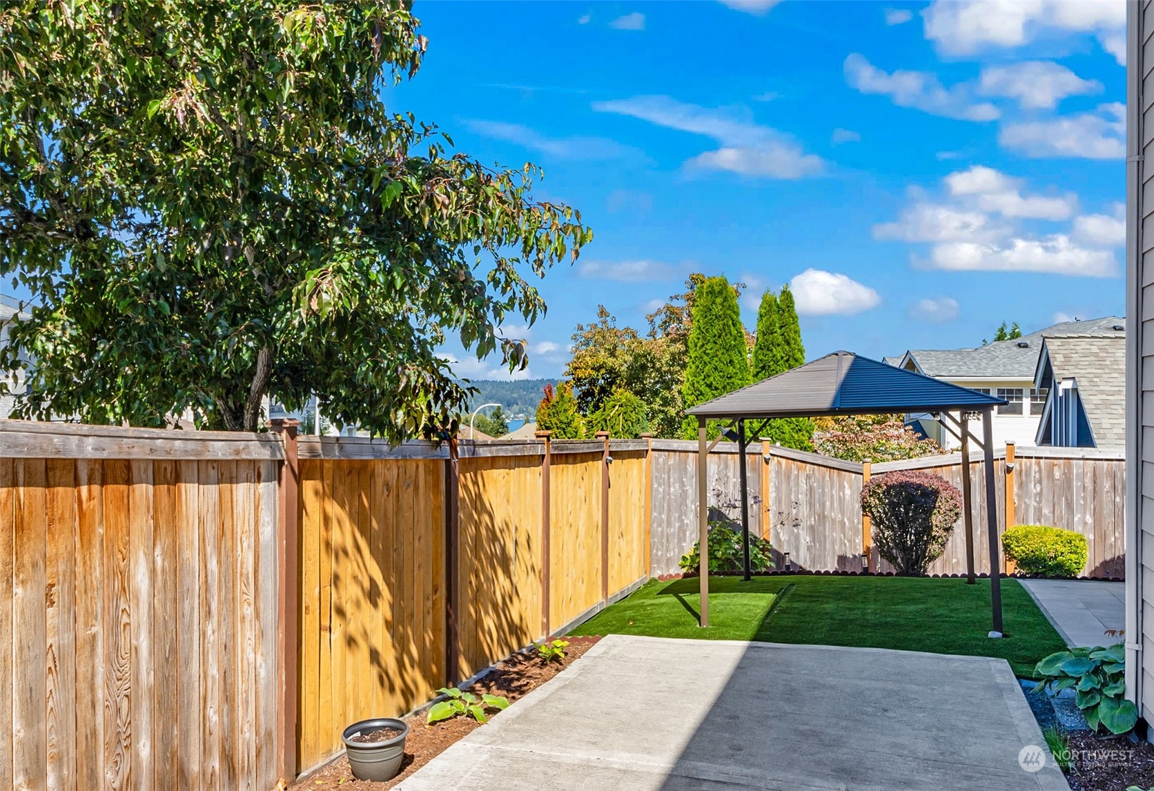2102 Northeast 33rd Place Renton, WA 98056 - Photo 32 of 40