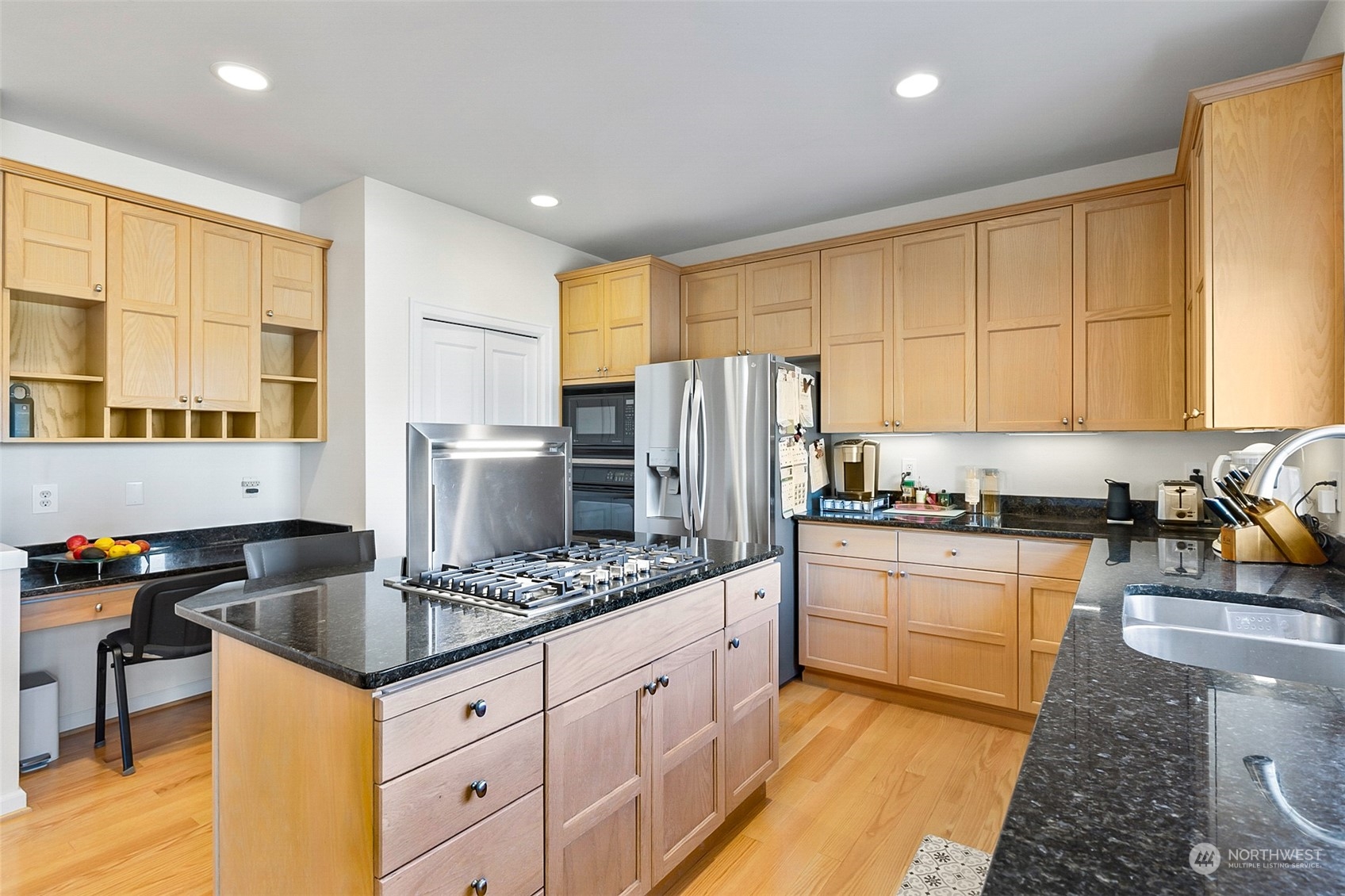 2102 Northeast 33rd Place Renton, WA 98056 - Photo 6 of 40