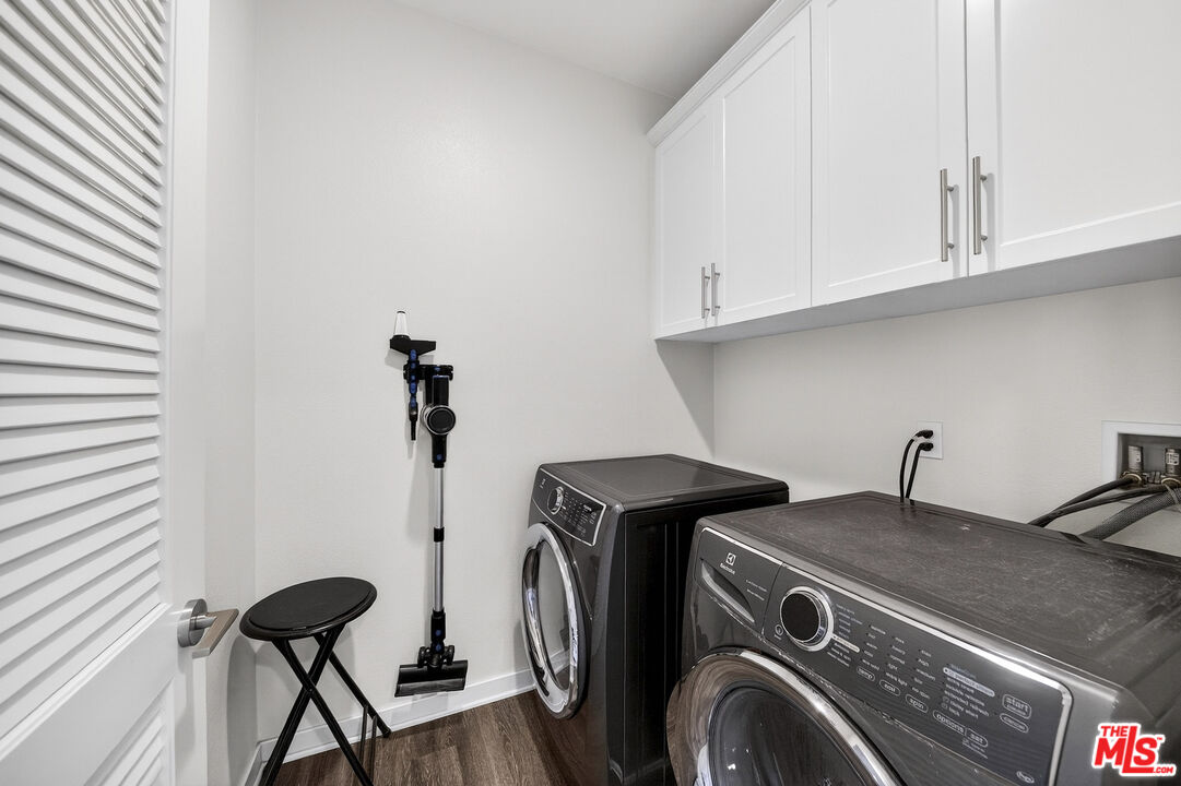 692 Colorado Circle Carson, CA 90745 - Photo 21 of 35 a utility room with dryer and washer