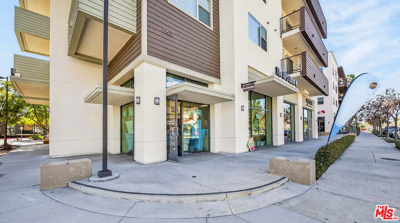 692 Colorado Circle Carson, CA 90745 - Photo 33 of 35