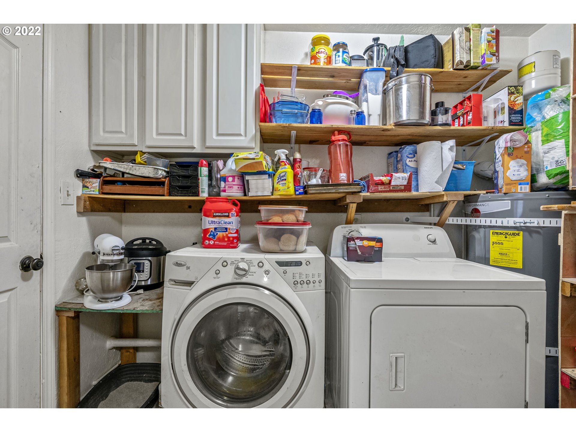 1057 17th Avenue Longview, WA 98632 - Photo 26 of 30 a utility room with dryer and washer