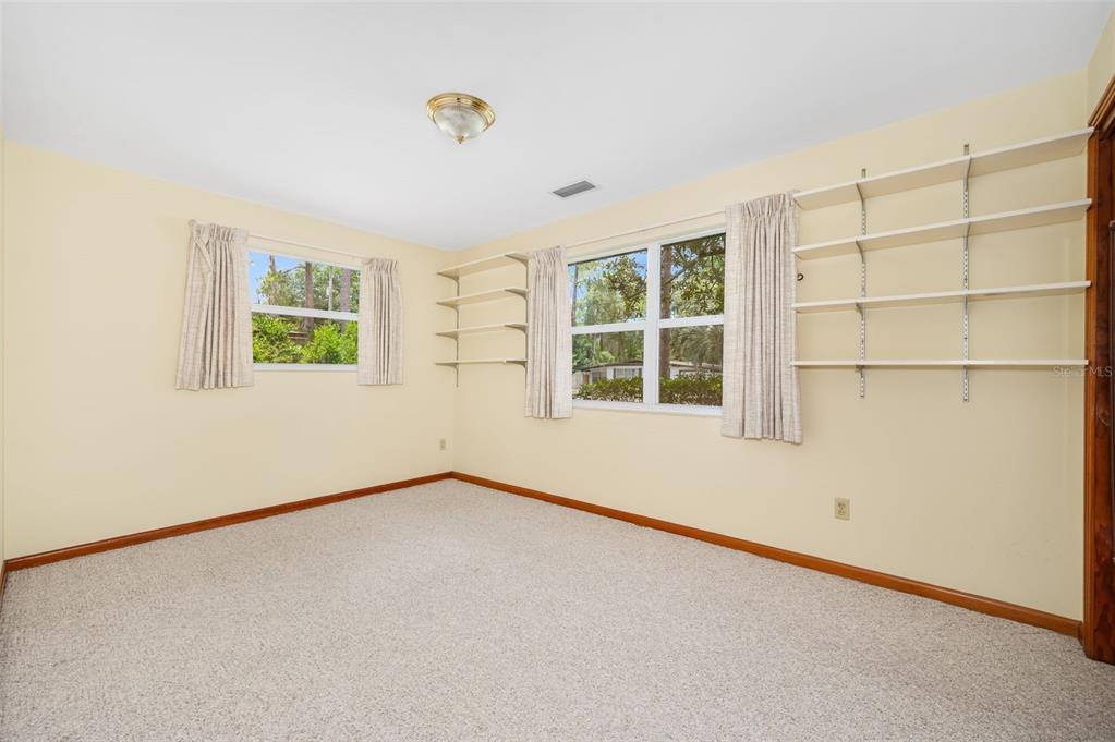 3919 Southwest 4th Place Gainesville, FL 32607 - Photo 23 of 38