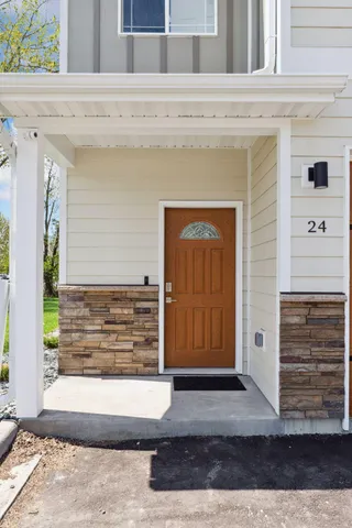 $305,000 | 425 West 8th Street, Unit 24, New Richmond, WI 54017