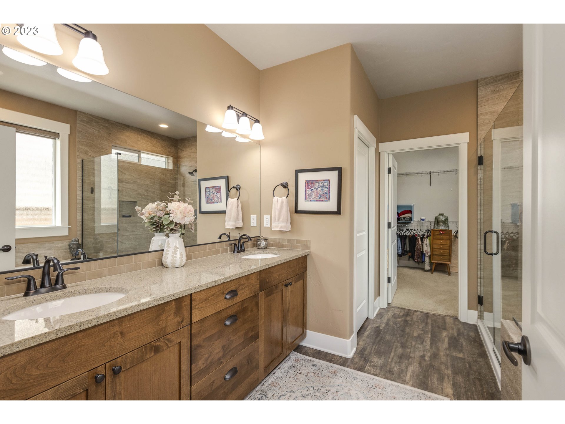 4066 Spooner Street South Salem, OR 97302 - Photo 17 of 31 Owner's Suite Bathroom