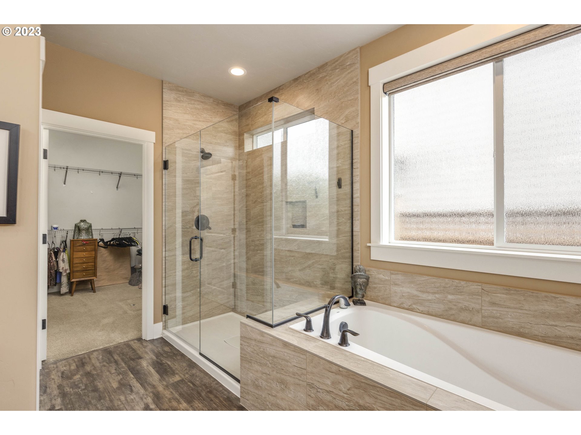 4066 Spooner Street South Salem, OR 97302 - Photo 18 of 31 Owner's Suite Bathroom