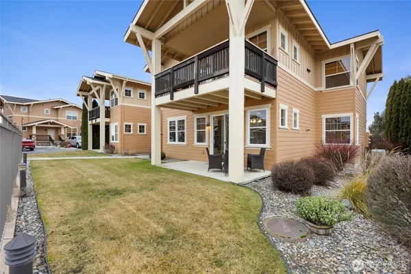 $330,000 | 4395 Westshore Drive Northeast, Unit 102, Moses Lake, WA 98837